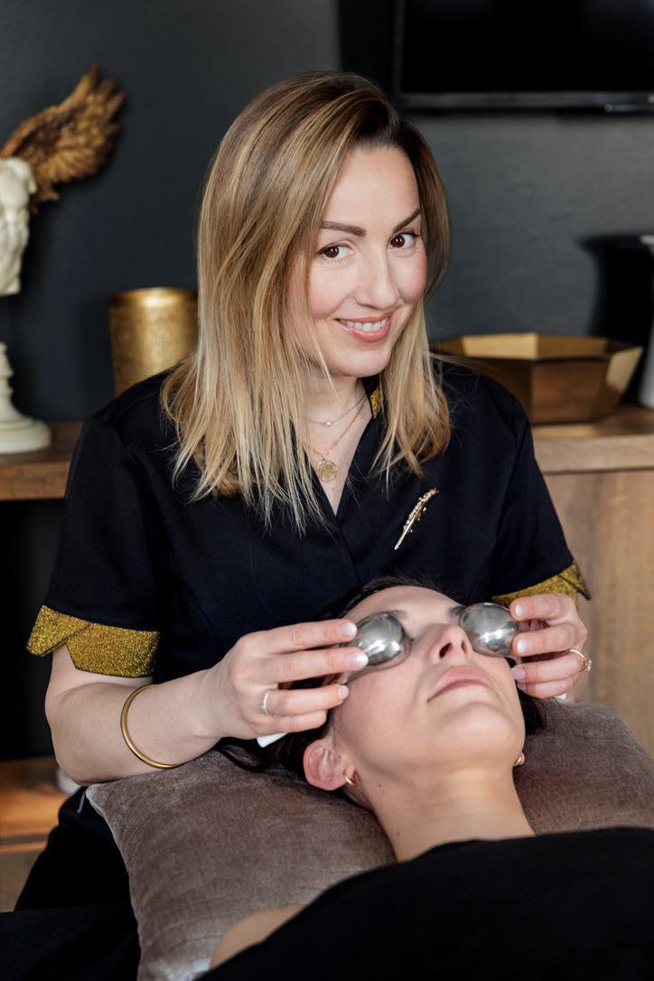 C50B5E1C-36C3-401C-848B-E68CDD8CAC38_1_105_c